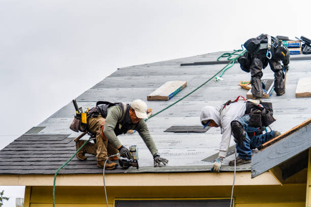 Professional Gutter Installation technician working in Georgetown, ID